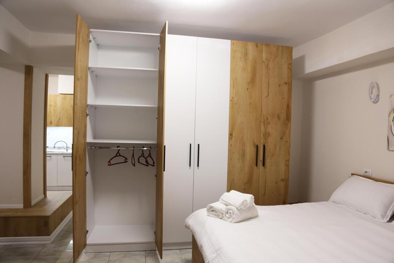 Modern Marvel Apartment Krujë 외부 사진